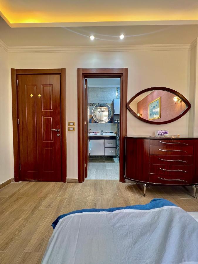 Appartement Ultra Luxury 3br With Pools ,sports ,dining In Gated Compound, Close To Sites