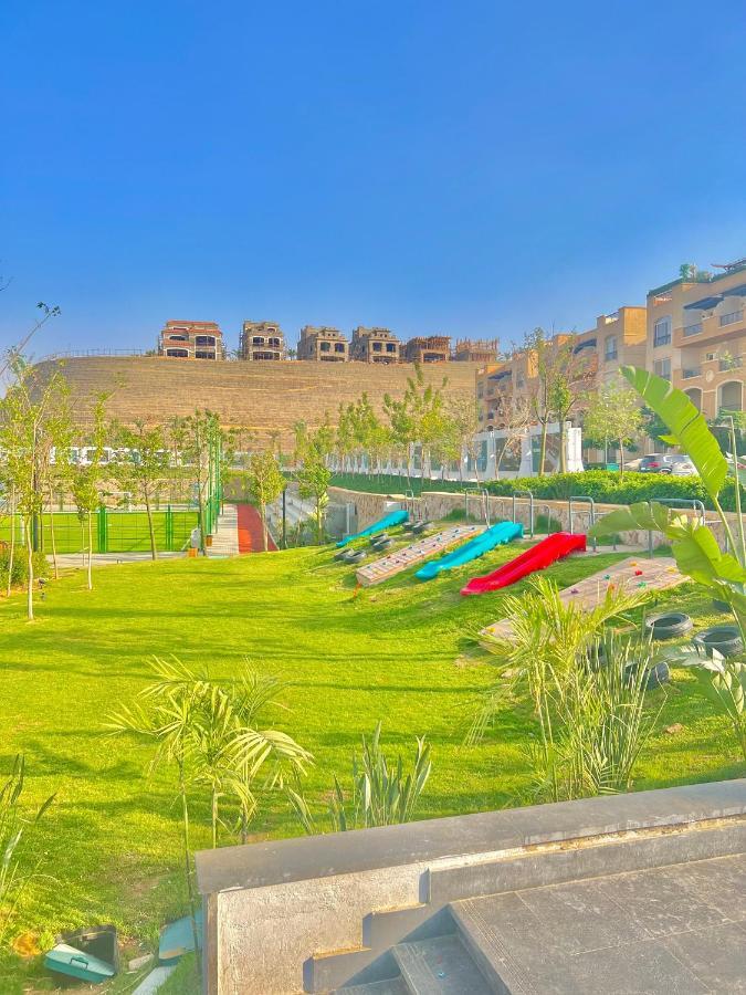 Appartement Ultra Luxury 3br With Pools ,sports ,dining In Gated Compound, Close To Sites Le Caire