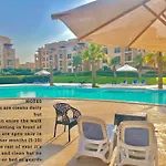 Ultra Luxury 3Br With Pools ,Sports ,Dining In Gated Compound, Close To All Sites